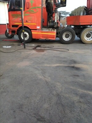 ECT Tyre Service | 24Hr Truck Tyre Breakdown